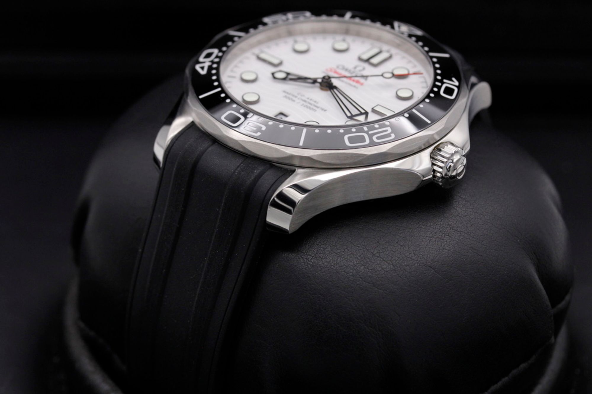 FSOT: Omega Seamaster 300M  - 210.32.42.20.04.001 - White Wave - Stainless Steel - 41mm - Mint image 2