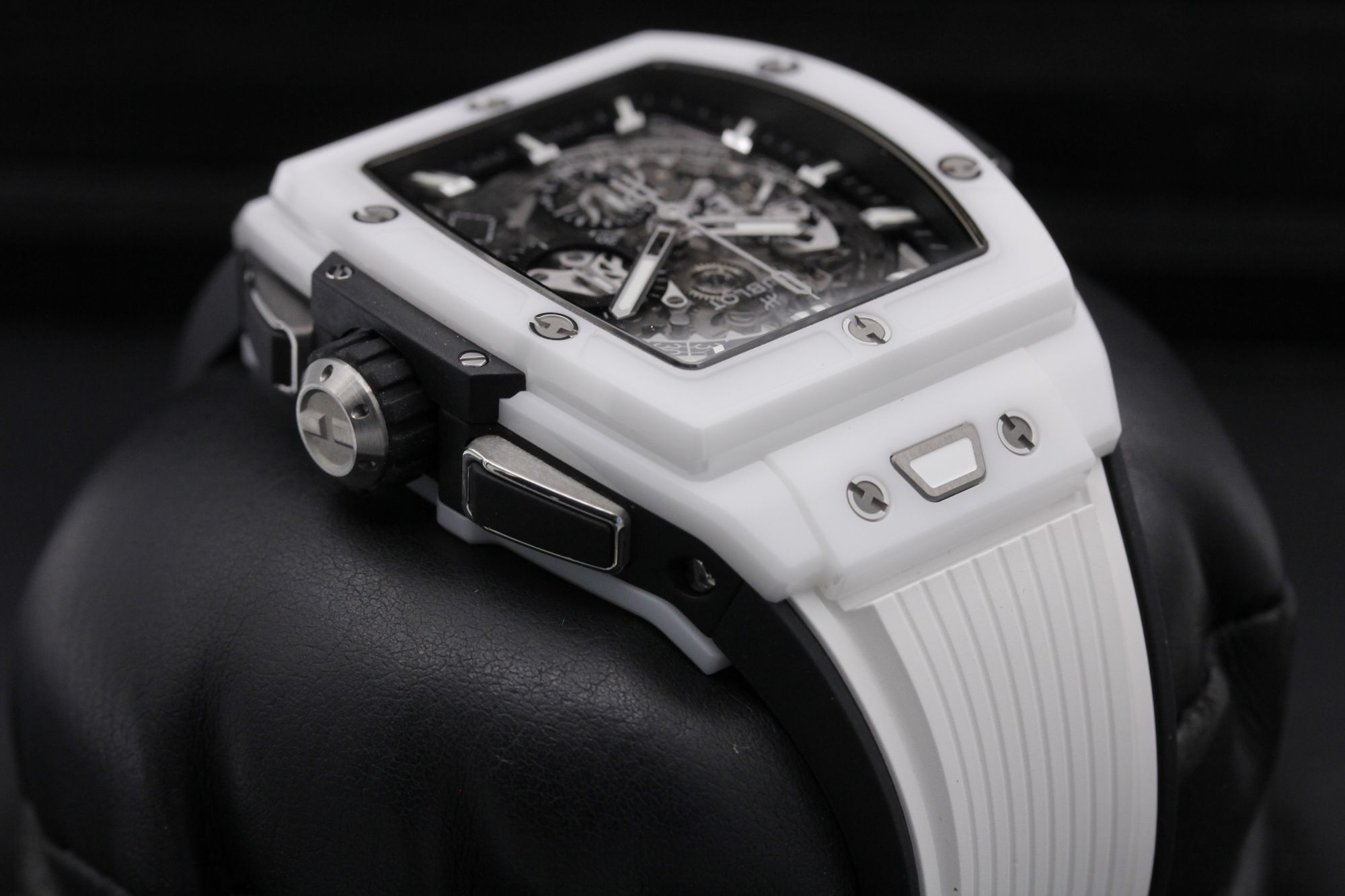 FSOT: Hublot Spirit of Big Bang  - 642.HX.0170.RX - Skeleton - Ceramic - 42mm - Mint image 4
