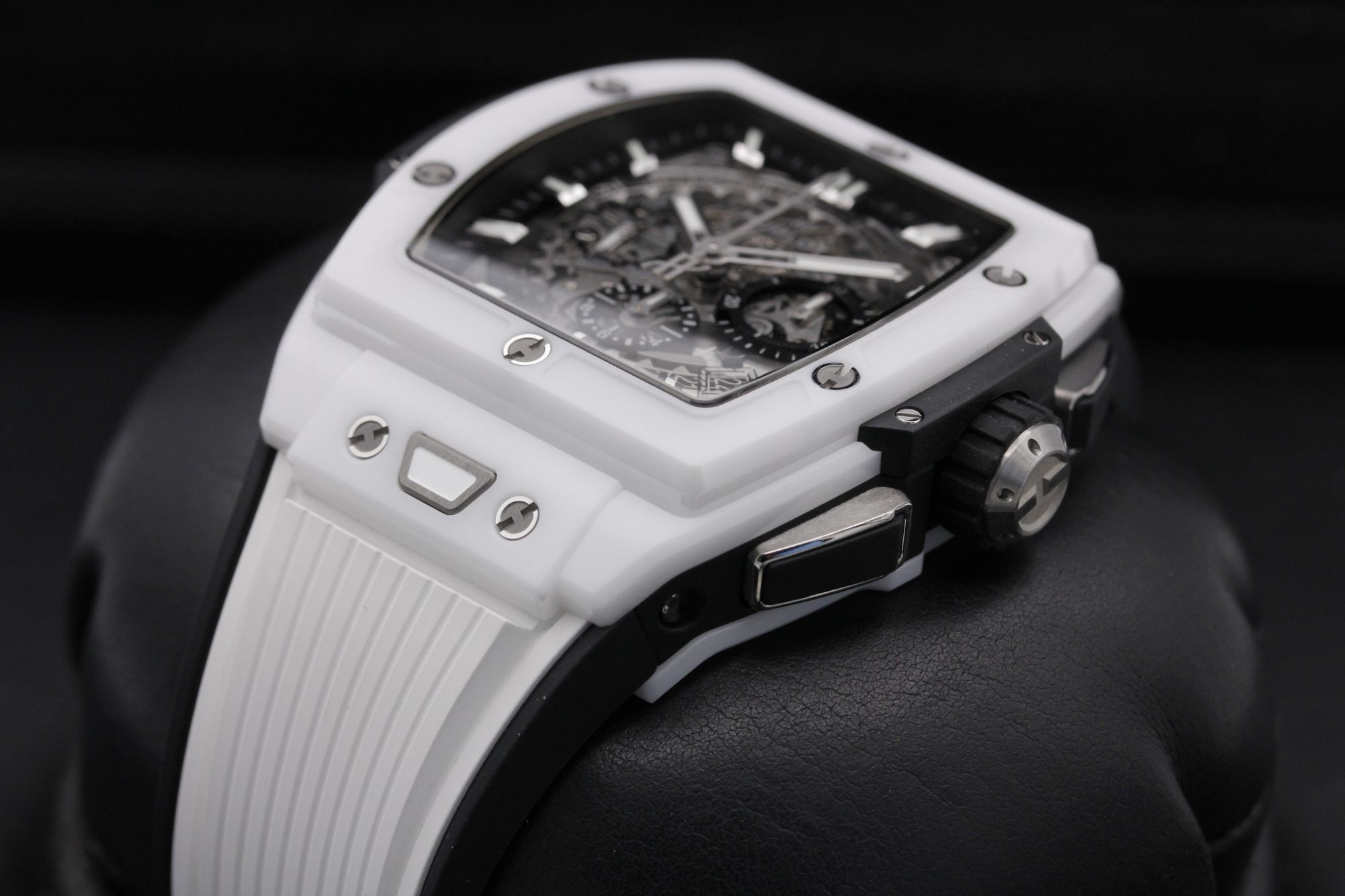 FSOT: Hublot Spirit of Big Bang  - 642.HX.0170.RX - Skeleton - Ceramic - 42mm - Mint image 2