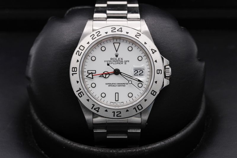 Rolex Rolex Explorer II "Polar" 16570