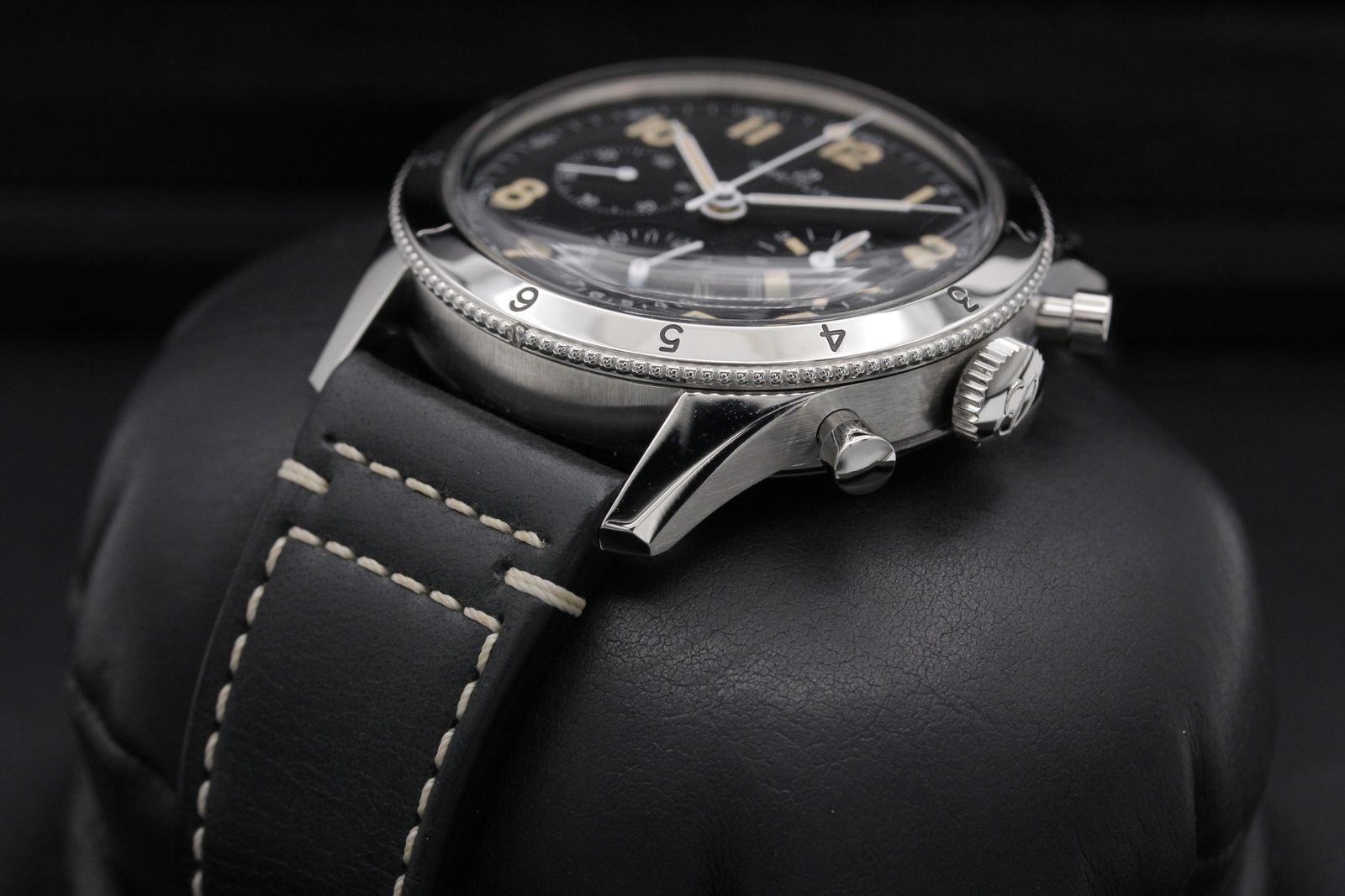 FSOT: Breitling AVI Ref. 765 "1953 Re-Edition" - AB0920131B1X1 - Black - Stainless Steel - 41mm - Mint image 2
