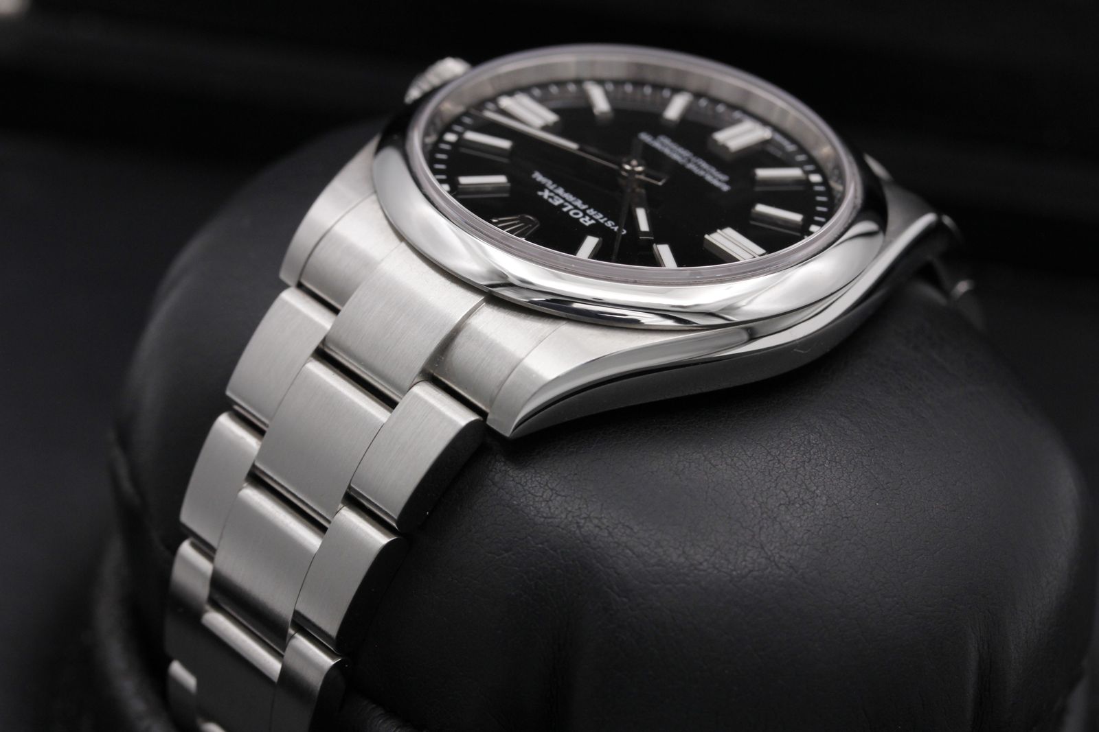 FSOT: Rolex Oyster Perpetual 41 - 134300 - Black - Stainless Steel - 41mm - Mint image 5