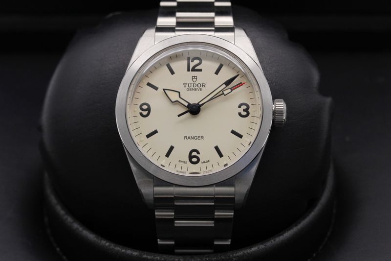 Tudor Tudor Ranger "MAY 2026 - Dune" 79950-0008