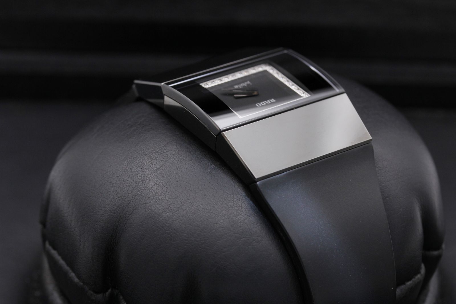 Pre-Owned Rado jubilé V10k 