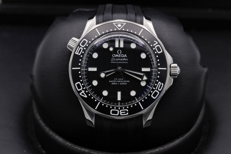 Omega Omega Seamaster Diver 300M "Like New - 2026" 210.32.42.20.01.003