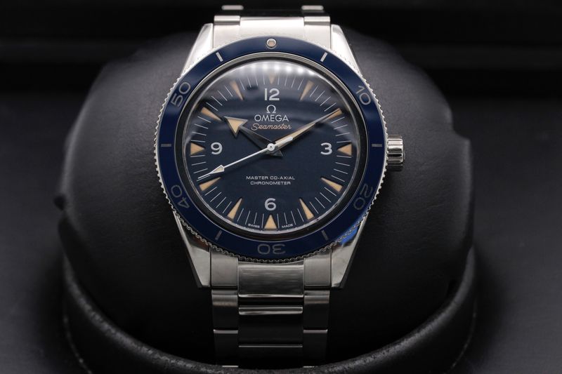 Omega Omega Seamaster 300 Heritage "Titanium" 233.90.41.21.03.001
