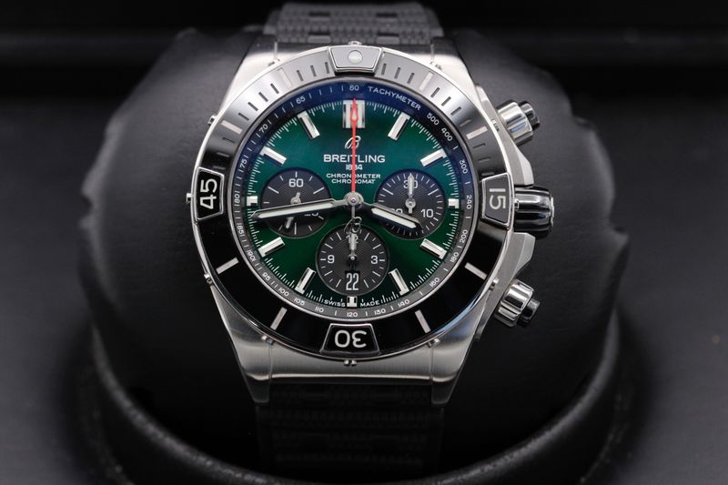 Breitling Breitling Super Chronomat B01 AB0136251B1S1